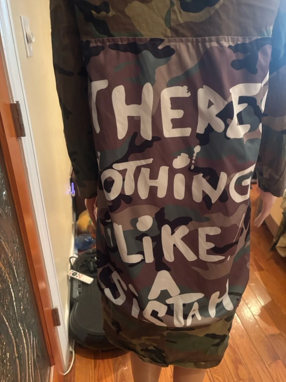 Camo Women's Camouflage Long Blazer Jacket with Graphic Pockets - Picture 2 of 8